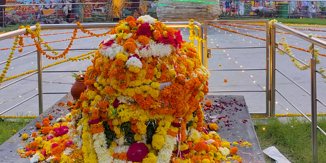 The Adivasi Gowari Shahid Smarak