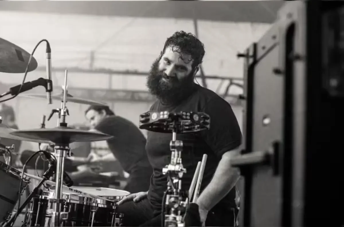 manchester-orchestra-drummer-tim-very-dies-at-42